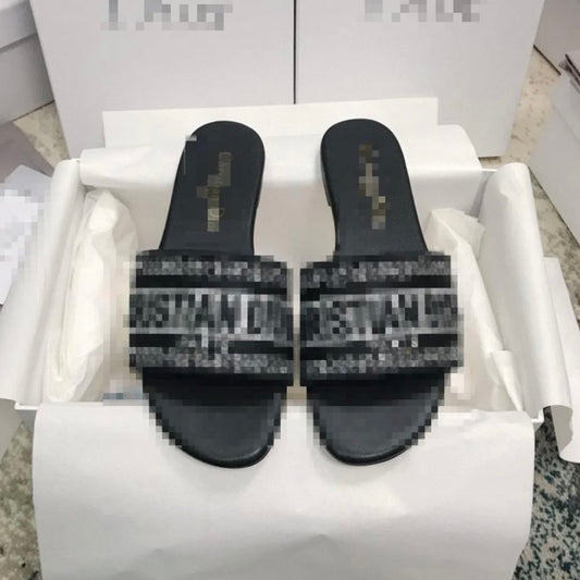 DS-1000